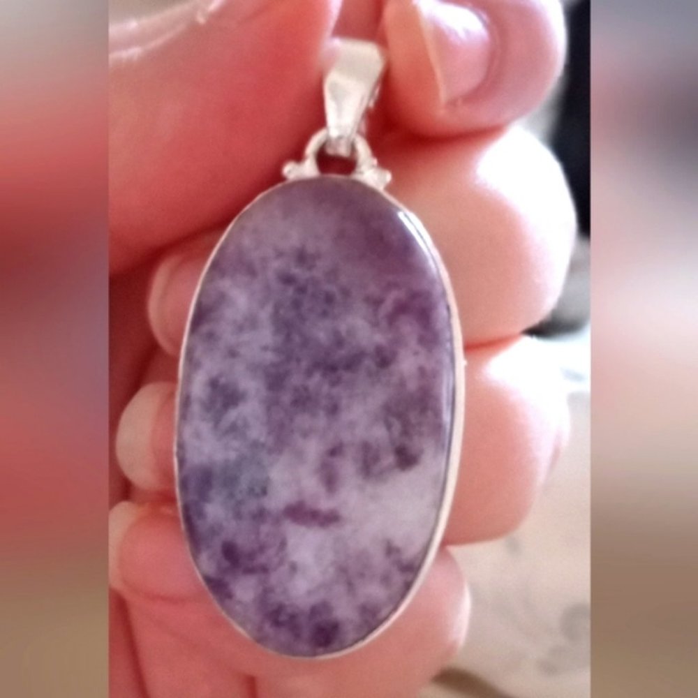 NEW Beautiful Lepidolite 1.8" Pendant & 925 Silver Chain - Natural Calming Stone - Picture 4 of 9